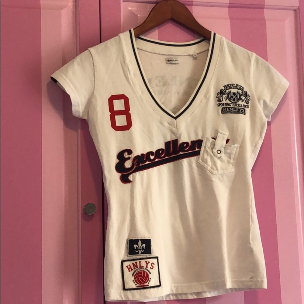 Henleys T-shirt